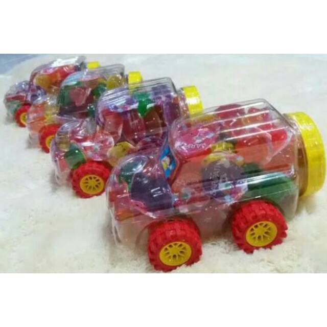 Jelly agar agar dalam motif toples mobil