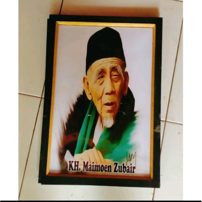 Poster murah gambar KH Maimuen Subakir plus bingkai ukuran 55x35