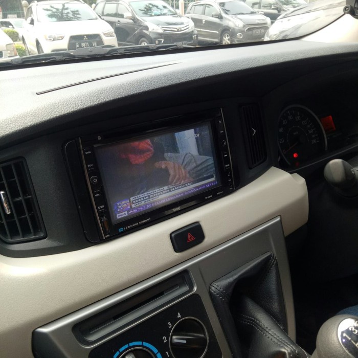 Jual Tv dvd mobil calya free kamera mundur