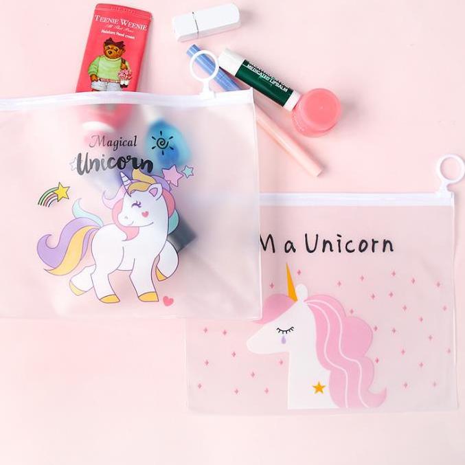

향 1 LUSIN 12PCS PULPEN GEL MOTIF TEMPAT PENSIL TRANSPARAN UNICORN TERPP28A Trend