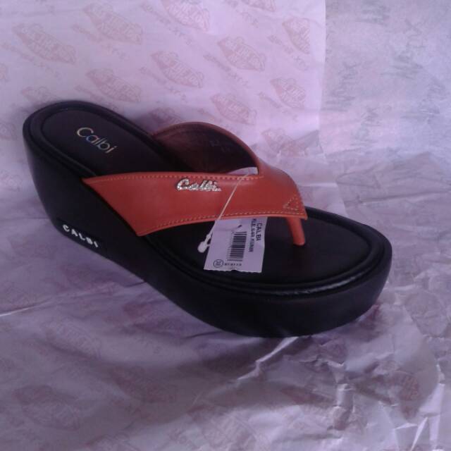 wedges calbi
