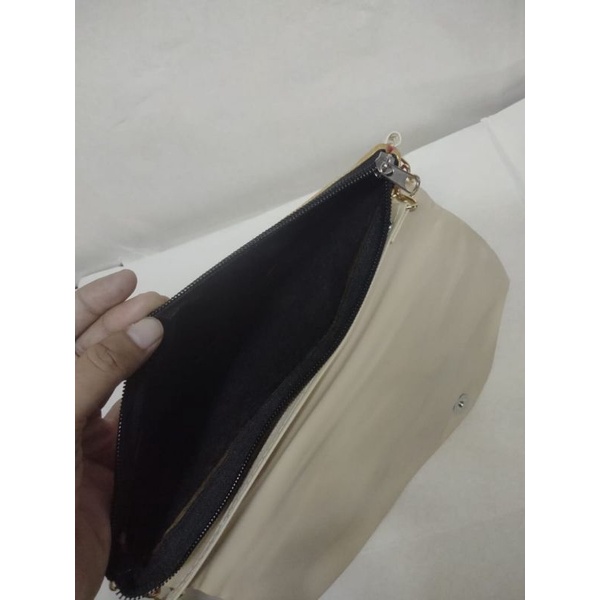 Tas selempang wanita cantik bahan berkualitas