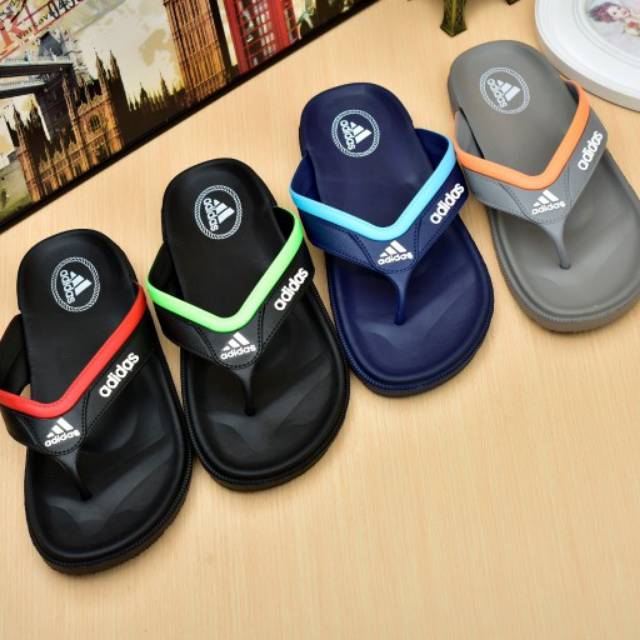 Slipper Adidas Man 6083-3#
Semi Premium
Bahan : Spons (NO BOX)
Warna : Black/Red, Gray/Orange,