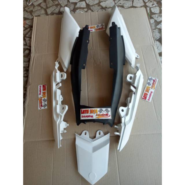 body vixion new ks nvl putih