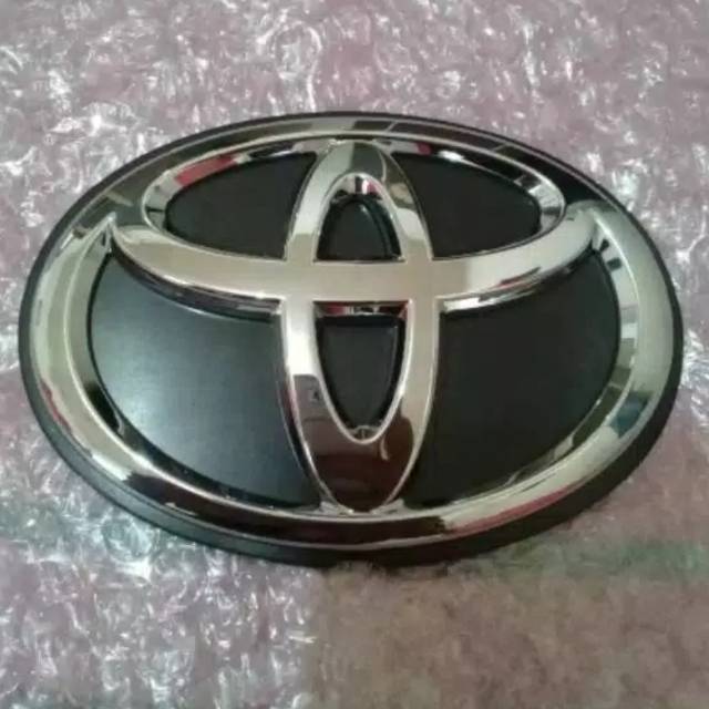 Logo Ban Serep / Emblem Cover Ban Serep Belakang Toyota Rush