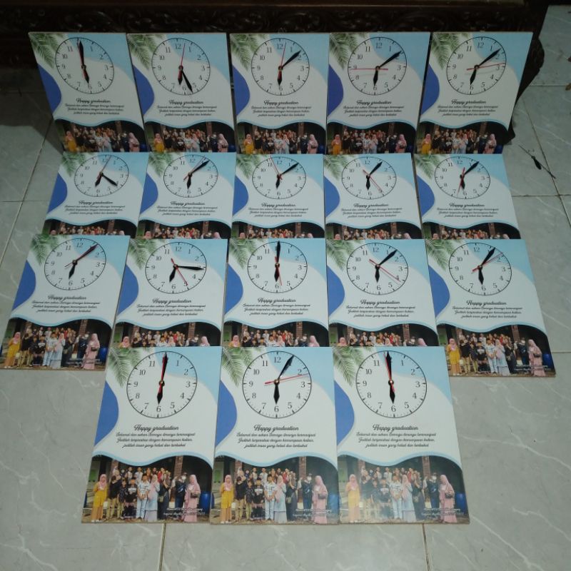 GIFT | KENANG-KENANGAN | PAJANGAN DINDING | KADO UNIK | COSTUM GIFT JAM