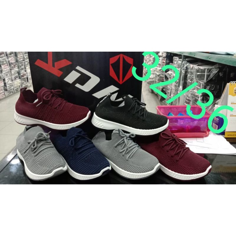 sepatu anak slip on KDM size 32-36