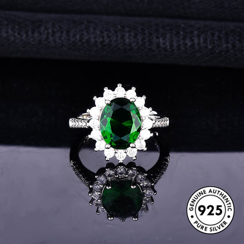 Cincin Sterling Silver 925 Dengan Batu Emerald Oval Elegan Untuk Wanita