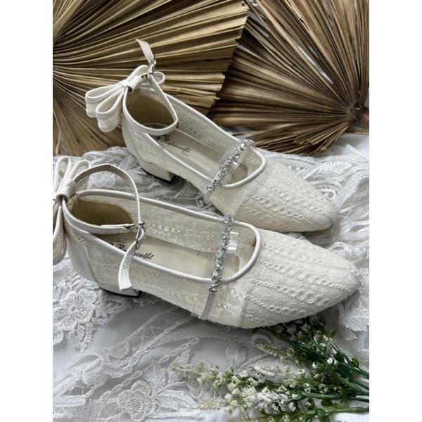 sepatu wanita vilea broken white 3cm tahu