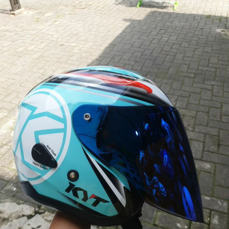 HELM KYT KYOTO BEKAS MULUS ( ONGKIR 2KG TANPA DUS )