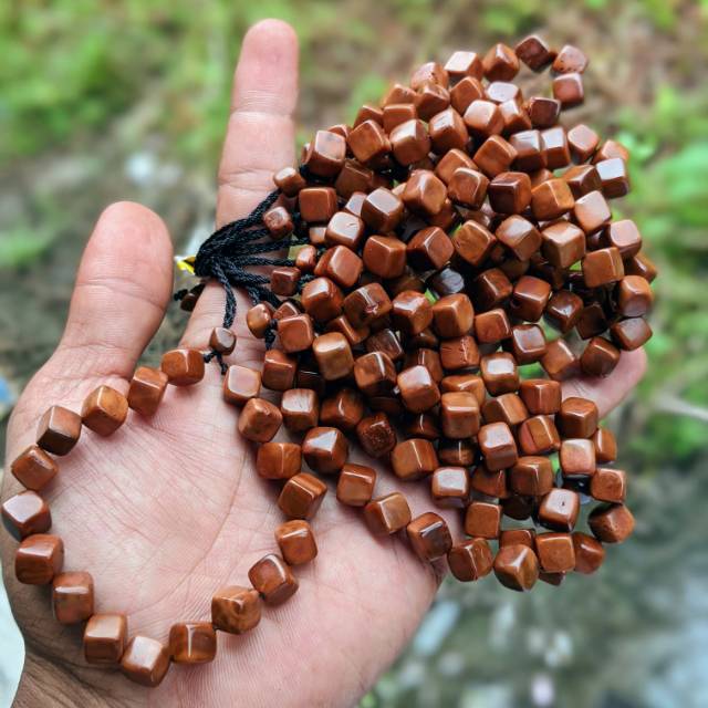 Gelang kokah dadu besar