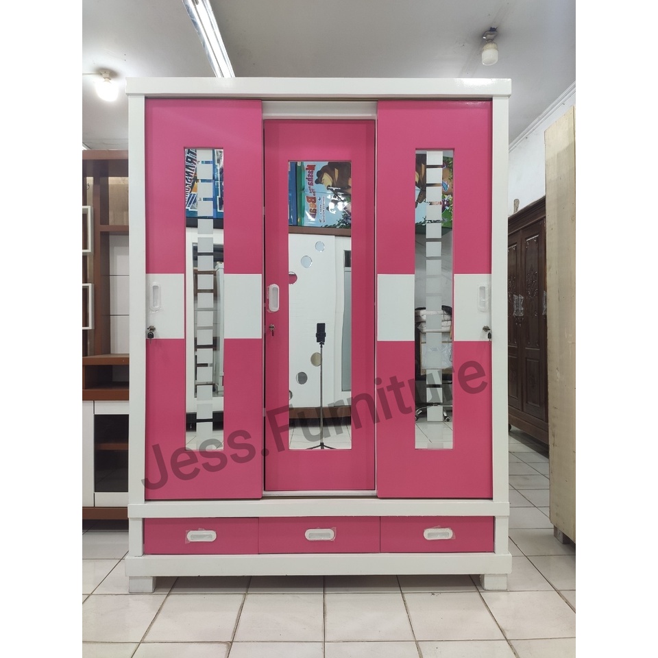 LEMARI PAKAIAN SLIDING 3PINTU , LEMARI BAJU 3 PINTU SLIDING , LEMARI BAJU PAKAIAN 3 PINTU SLIDING , 