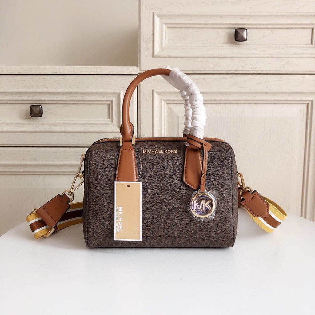 michael kors hayes tote