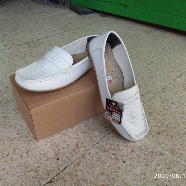SEPATU PUTIH Perawat Wanita Putih Pantofel untuk kerja Kantor BIDAN/PERAWAT PUTIH VIOLA