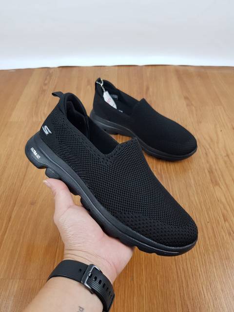 Skechers / Skechers Pria go walk 4 man + lengkap box