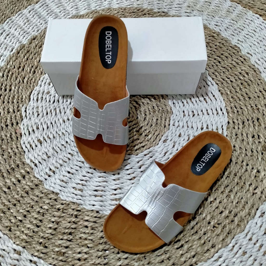 Sandal Wanita DOBELTOP D04