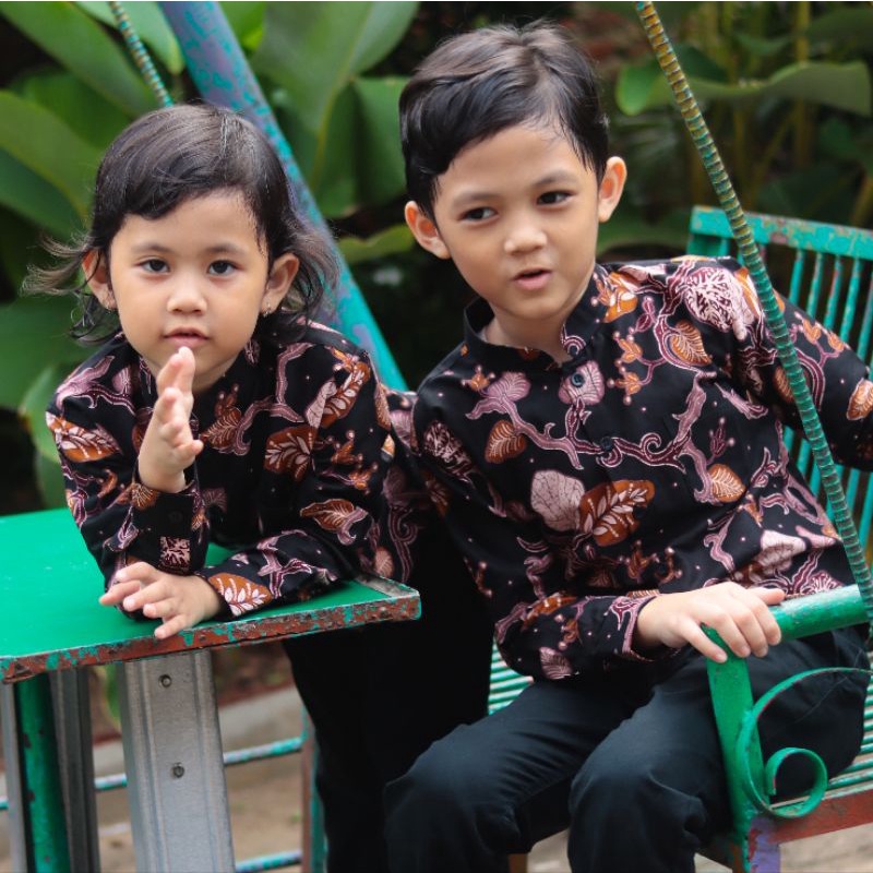 BatikBule Kemeja Batik Couple Ayah &amp; Anak Motif Casual Warna Ungu &amp; Hitam Ungu