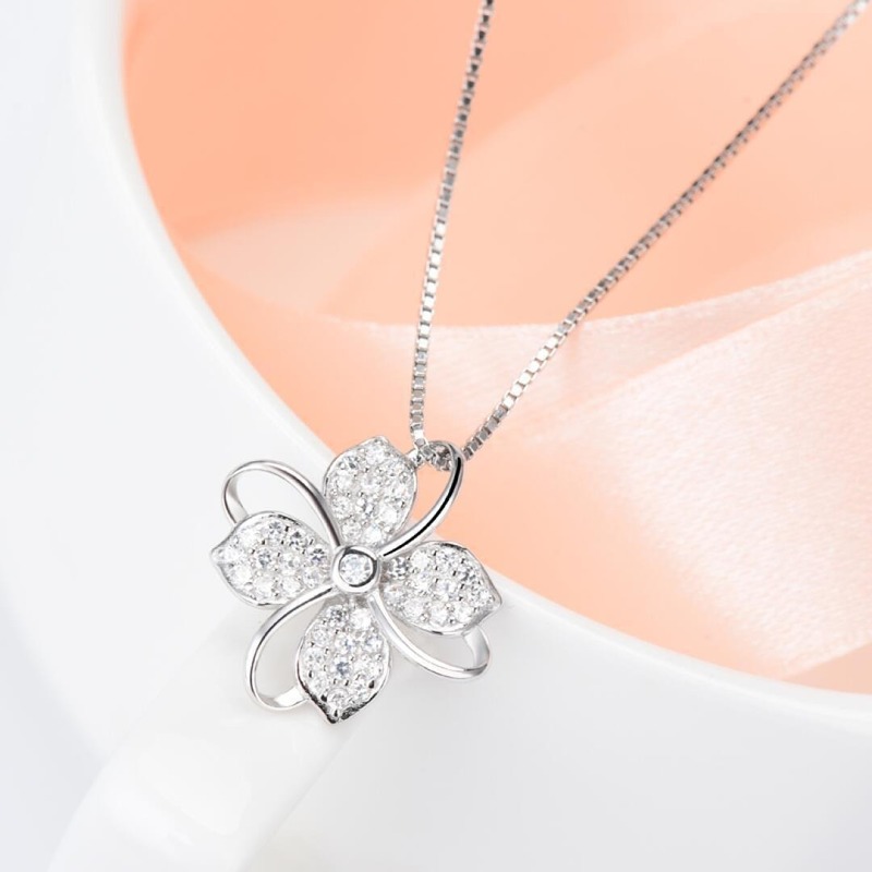 New Korean Style Lucky Clover Micro Pendant 925 Silver Necklace Jewelry