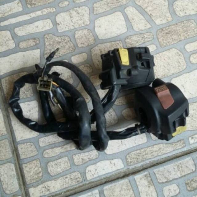 Holder saklar tiger revo ori