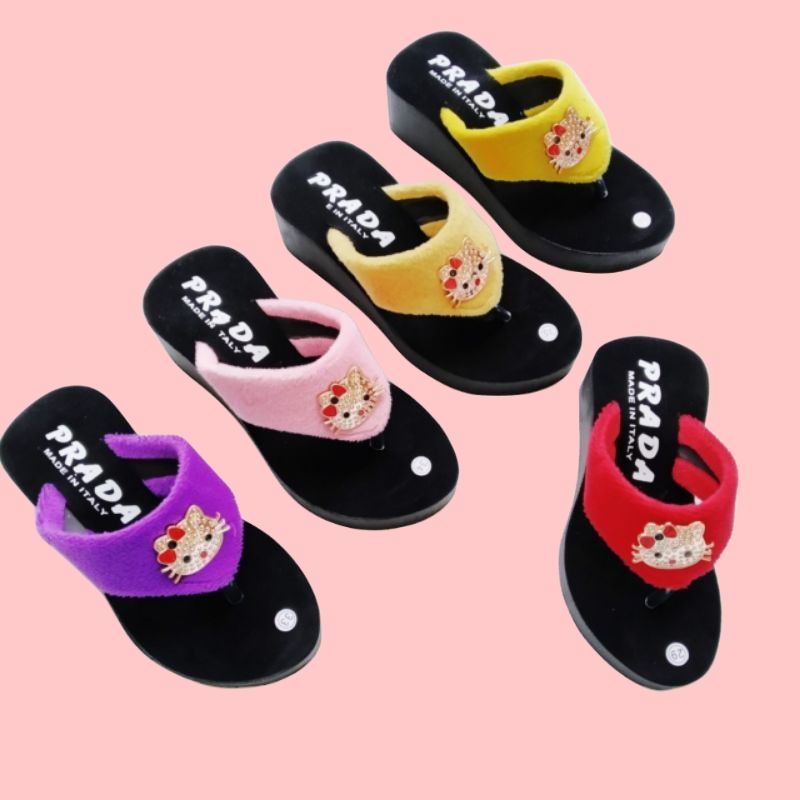 Sandal Wedges Anak bulu SIZE 26-30| wedges anak hellokitty | wedges spon ( WGS BULU)