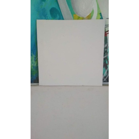 

KANVAS LUKIS 50 X 50 CM