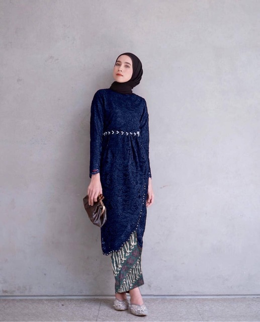 SET COUPLE KEBAYA AMORA KEBAYA BRUKAT TULANG MUTIARA KEBAYA WISUDA PREMIUM KEBAYA MODERN 9 WARNA-3