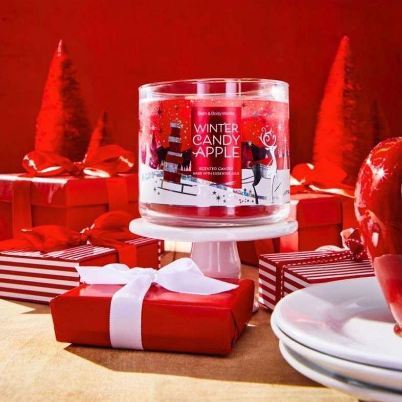 BATH &amp; BODY WORKS BBW WINTER CANDY APPLE  3-WICK SCENTED CANDLE 411 g