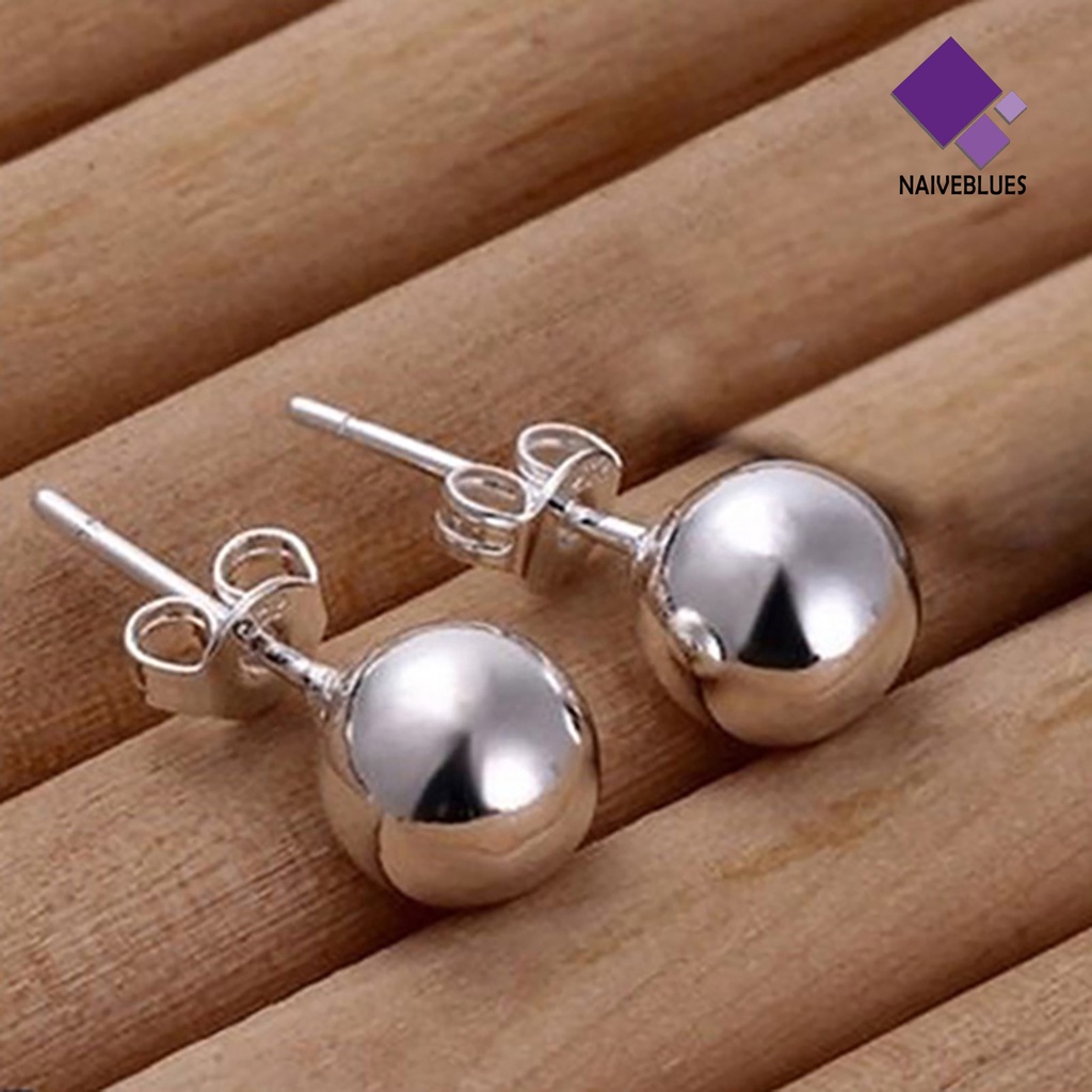 1 Pasang Anting Stud Bentuk Bola Bulat Bahan Baja Warna Silver Untuk Wanita