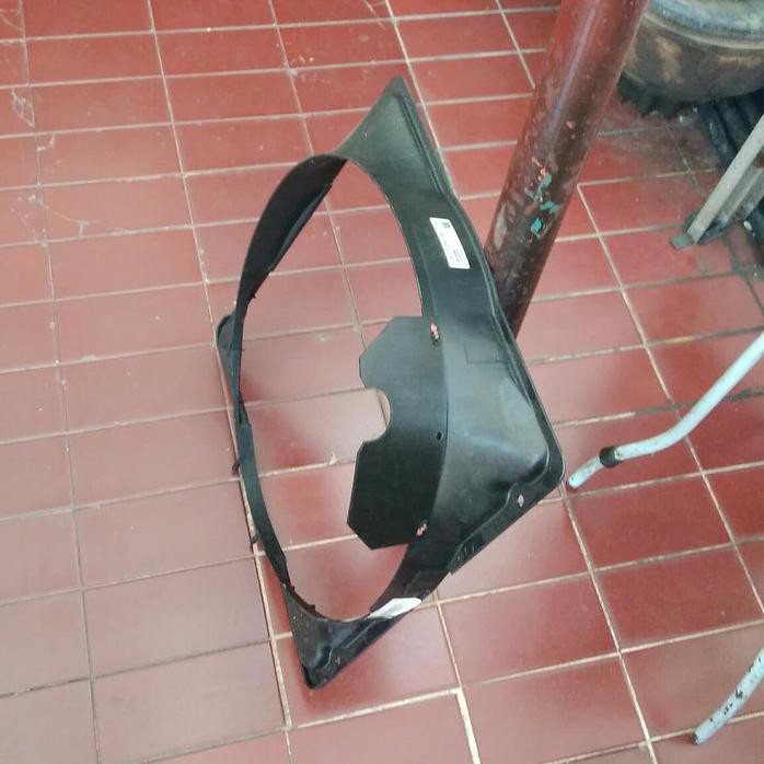 strut fan / tebeng kipas radiator isuzu elf nkr71 / nkr66 original