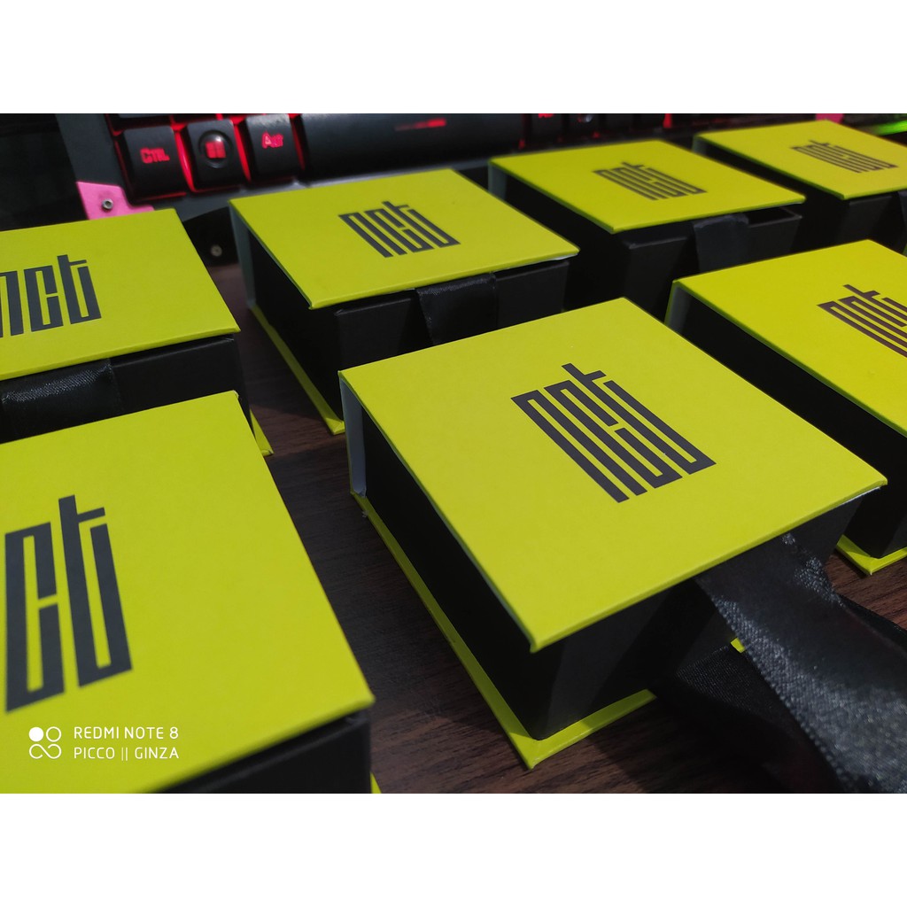 

kotak kado gift box murah, custom logo bridesmaid,souvenir,asesoris kpop NCT||