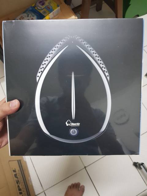 Uber Air Ionizer BLACK AIR PURIFIER (untuk mobil)