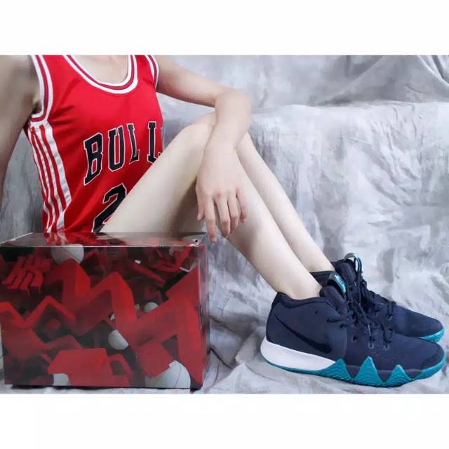 Nike Kyrie 4 EP Kyle Irving 4 Mens Basketball Shoes Sport Shoes Limited