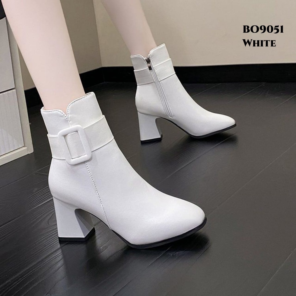 WYN SEPATU BOOTS FLAT KOREA BO9051