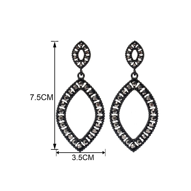LRC Anting Tusuk Fashion Diamond-studded Marquise Earrings F71798