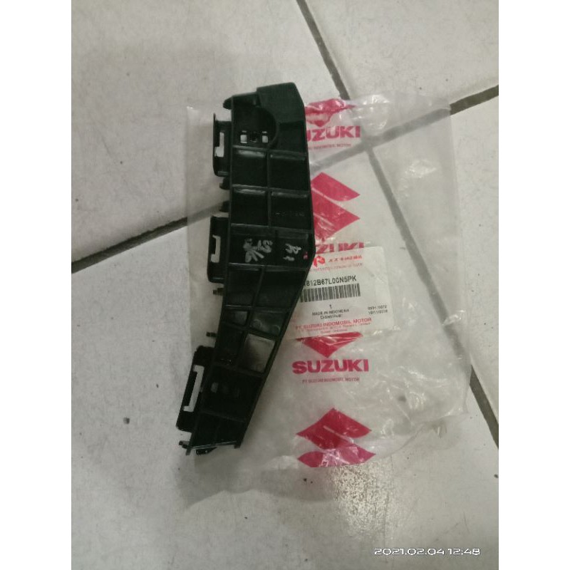 breket bemper belakang Suzuki wagon-R