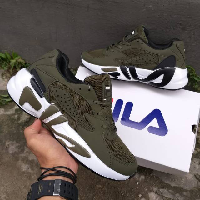 Sepatu fila pria imporr murah