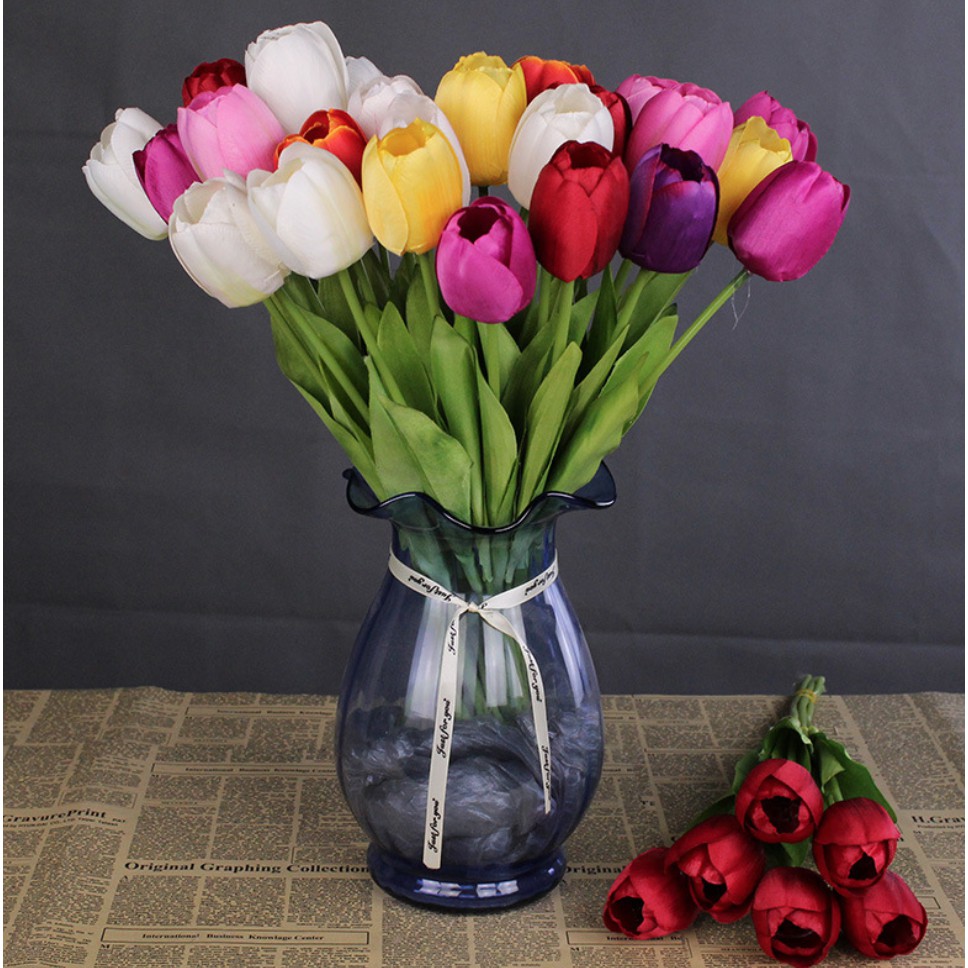 1 Piece Buket Bunga Tulip Buatan dengan Bahan Kain untuk Hiasan Dekorasi Rumah / Pesta