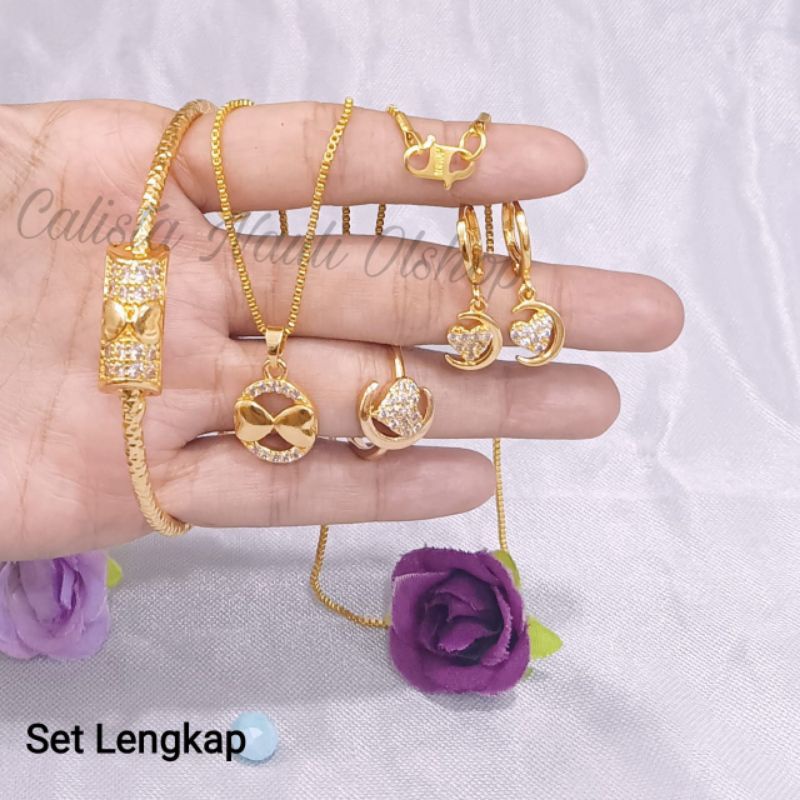 SET DEWASA BANGKOK DUA HATI PERMATA ZICRON PERHIASAN EMAS  KOREA ANTI KARAT DAN ANTI LUNTUR