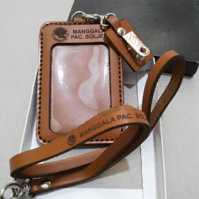 ID card / name tag / id card holder / kulit / kulit sapi asli