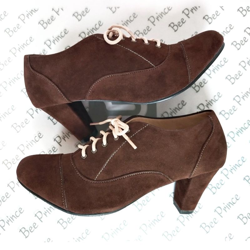 Cuci Gudang  Sepatu Semi Boot Wanita Boots Heel Korea Bee Prince Sneaker Loafers Bot Tali Kantor