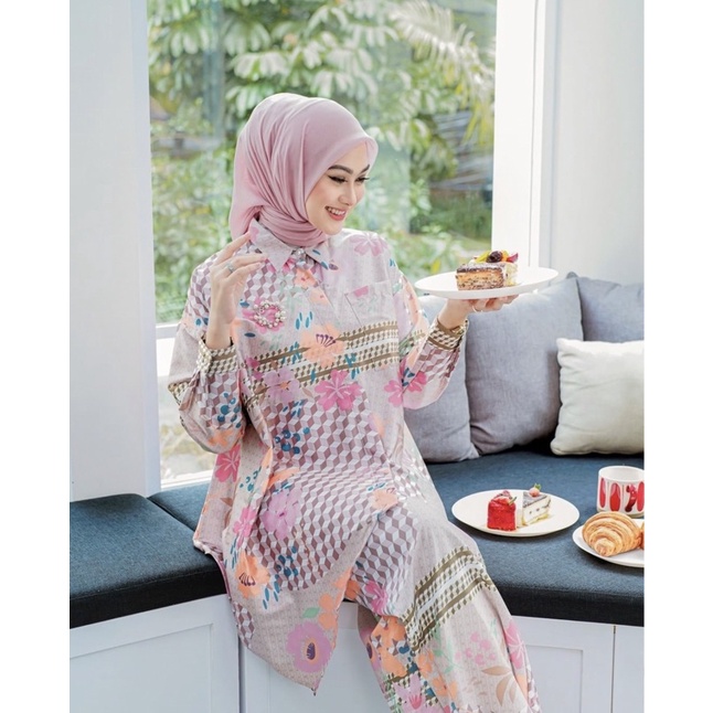Nada Puspita Fiori Asymmetric Shirt and Pants