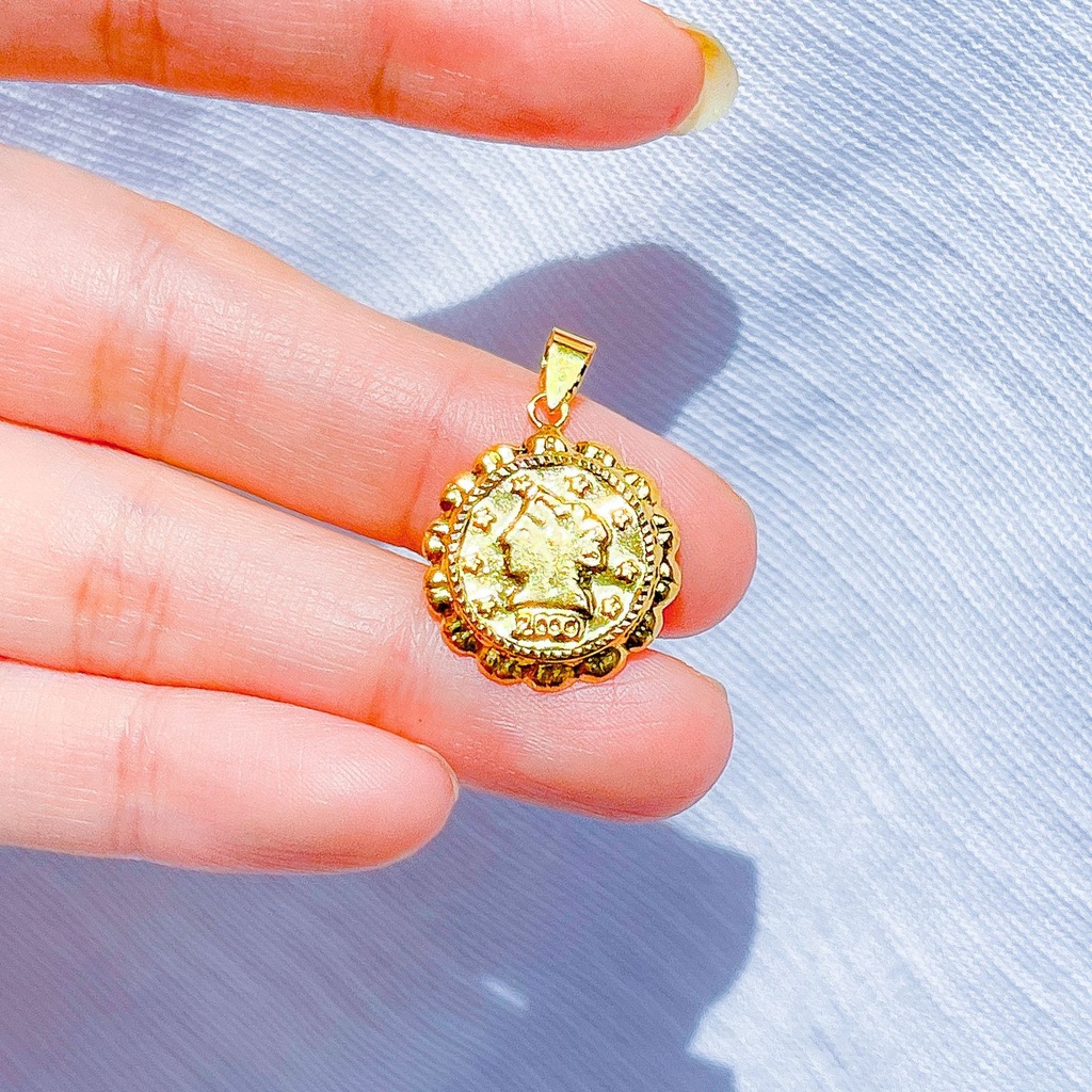 Liontin koin anak dan dewasa emas asli kadar 700 70 16k coin victorian vintage ringan 1 gram tampak besar mainan kalung mas kuning gold pendant