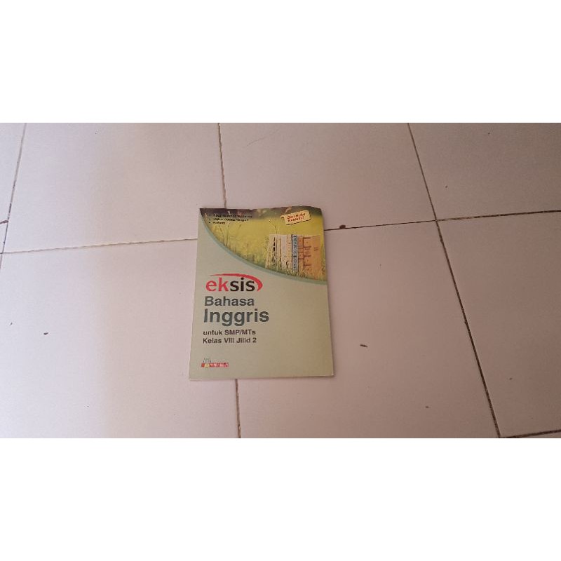 Buku Latihan Soal Bahasa Inggris SMP Eksis