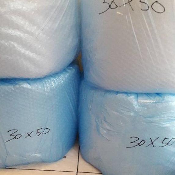 

Bubble Wrap Roll 30cm x 50m MULIA PACK ( REGULA MAX 1 ROLL, SAMEDAY MAX 2 ROLL, INSTAN MAX 6 ROLL ) .