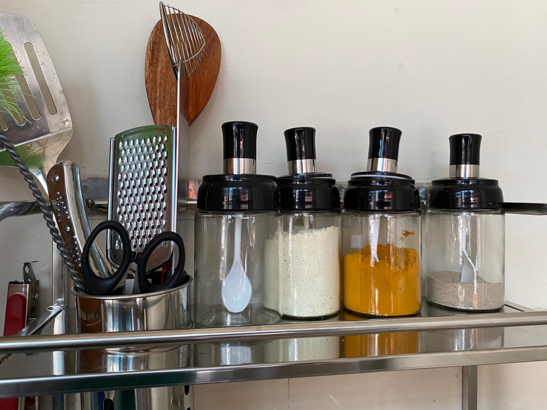 Toples Bumbu L951 Tempat Bumbu Botol Bumbu Unik Sendok Nempel Di Tutup