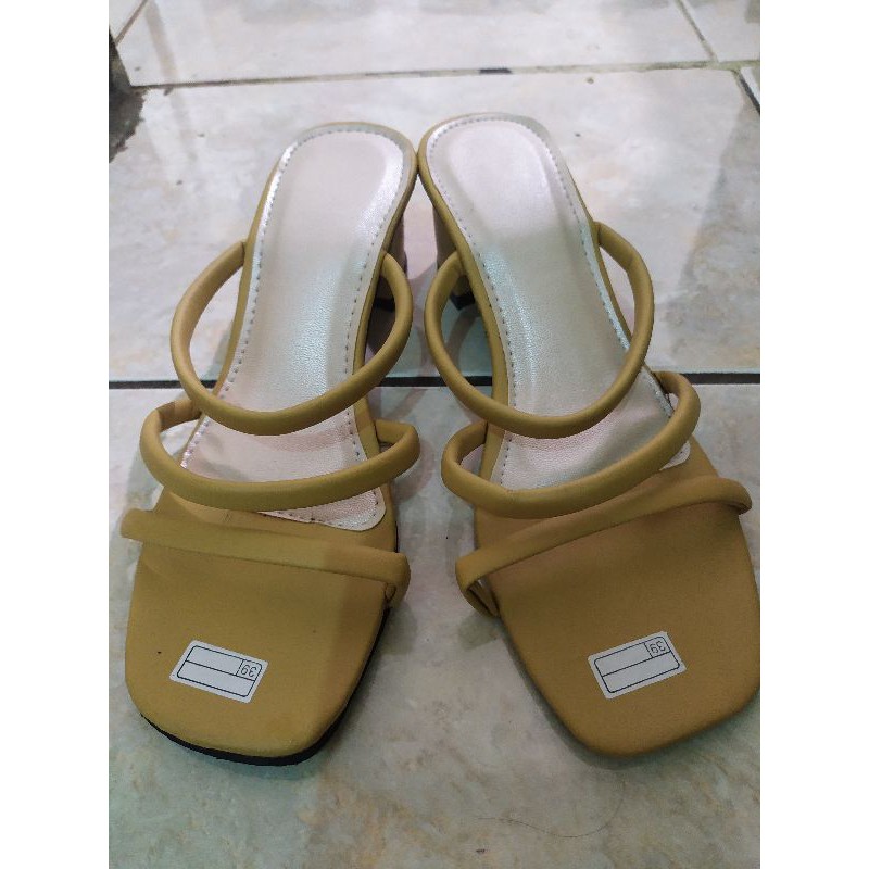 SANDAL HAK TAHU || HEELS IMPORT UK 39 WARNA KUNING