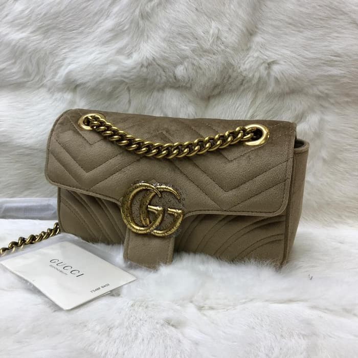 Koleksi Terbaru...  gucci marmont 22 cm velvet