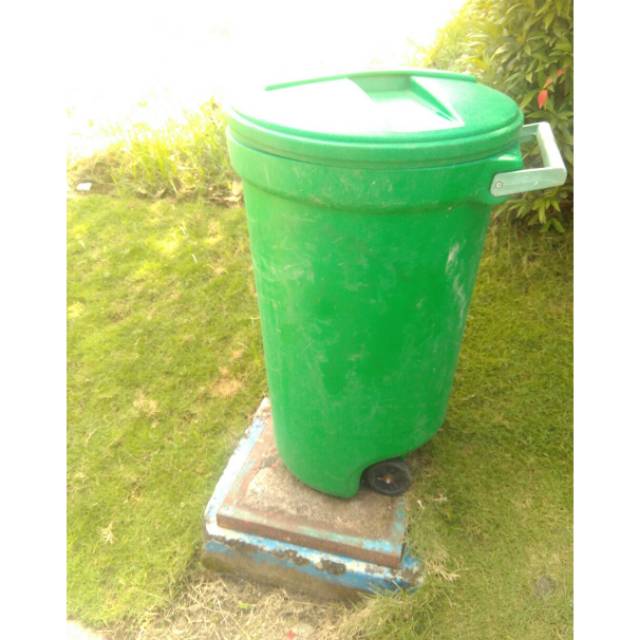 Tong Sampah Roda Dorong Outdoor Plastik