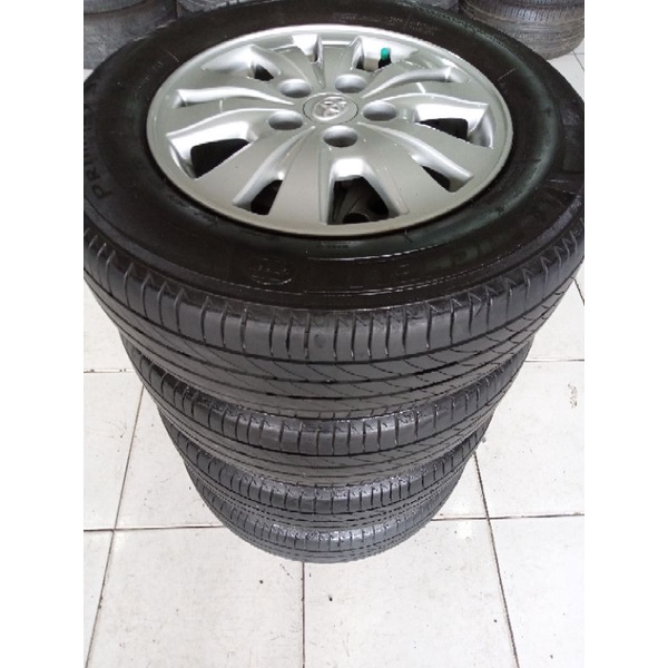 Velg pelek mobil second original Toyota kijang Innova R15 ban Michelin