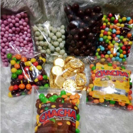 

coklat lagie. planet chocoball. Febby. mini pink. mini warna. coin kismis. Delfi. chacha peanut. milk